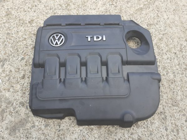 Capac motor VW Passat B8 Alltrack 2016 04L103954T 04L 103 954 T - Dezmembrari Auto