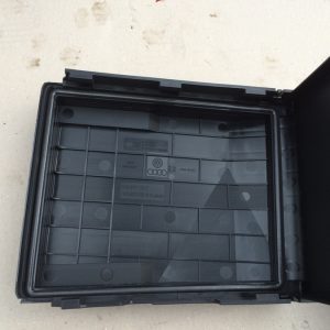Capac tablou sigurante Audi VW Seat Skoda 1K0937132F 1K0937132G - Dezmembrari Auto