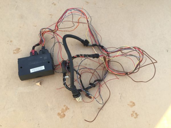 Calculator modul carlig remorcare Audi A5 2012 8K0907383E 8K0 907 383 E - Dezmembrari Auto