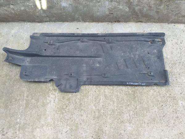 Scut lateral dreapta Seat Toledo 2014 - Dezmembrari Auto