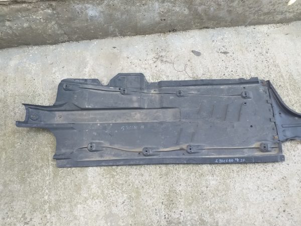 Scut lateral stanga Seat Toledo 2014 - Dezmembrari Auto