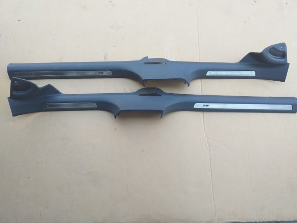 Praguri R-LINE RLINE VW Passat B8 3G0 853 372 B, 3G0 853 371 B - Dezmembrari Auto