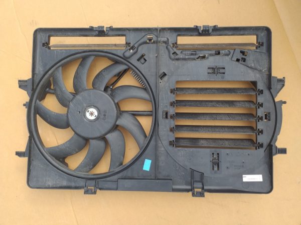 Electroventilator Audi A4 B8 2009 variant 2.0 tdi CAG CAGA 8K0121003L 8K0 121 003 L - Dezmembrari Auto