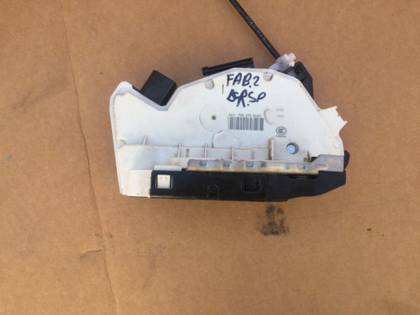 Broasca usa dreapta spate Skoda Fabia 2 5N0839016D 5N0 839 016 D - Dezmembrari Auto
