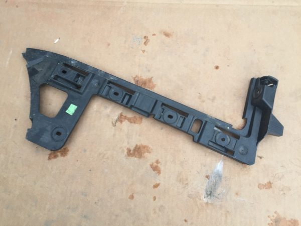 Suport dreapta bara spate VW Passat B6 combi 3C9807394 3C9 807 394 - Dezmembrari Auto