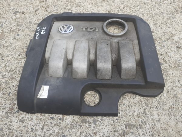 Capac motor VW Passat B6 1.9 BXE 03G103925G 03G 103 925 G - Dezmembrari Auto