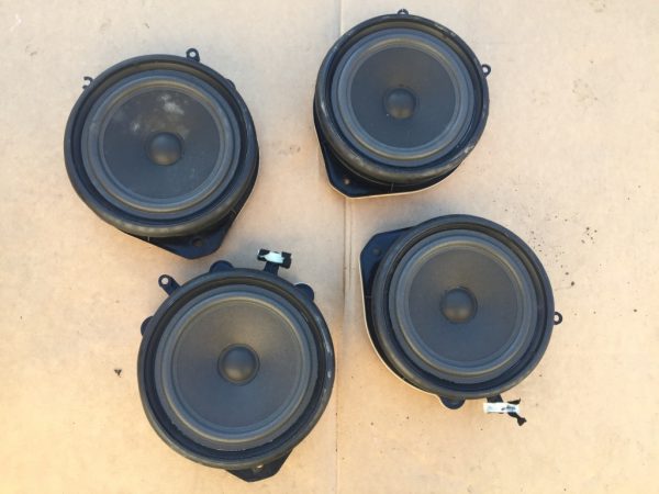 Set boxe Audi A4 B7 8E0035411 8E0 035 411 - Dezmembrari Auto