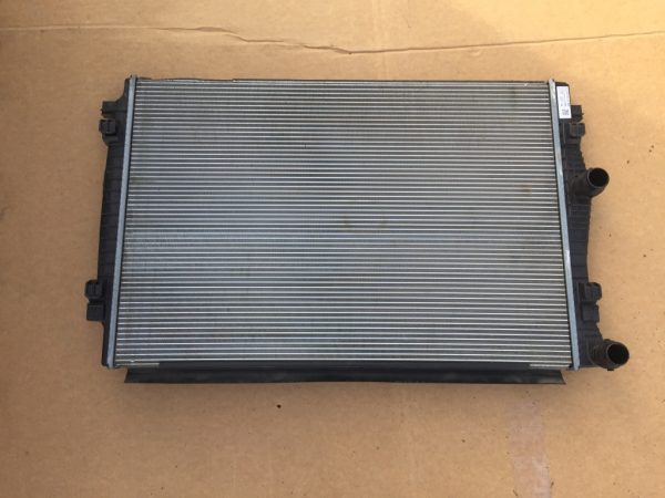 Radiator clima AC VW Passat B8 1.4i 5Q0121251EQ 5Q0 121 251 EQ - Dezmembrari Auto