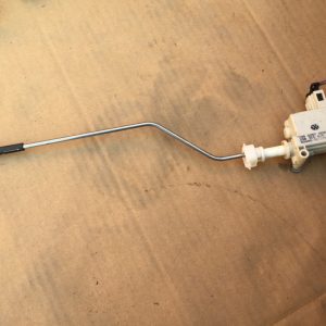 Motoras deschidere usa rezervor Volkswagen Passat B6 3C0810773 3C0 810 773 - Dezmembrari Auto