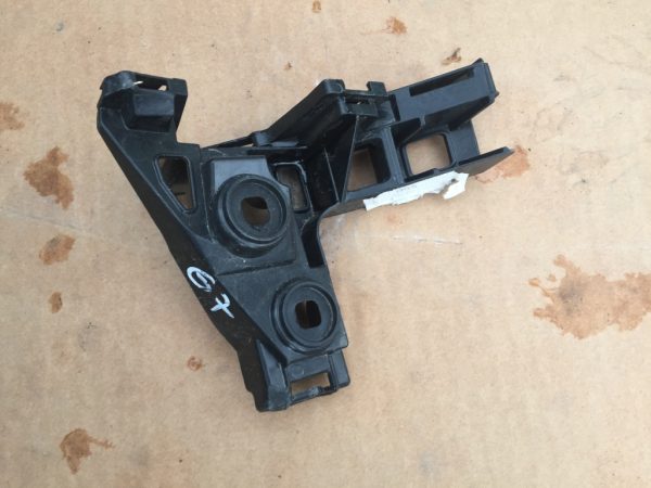 Suport stanga bara spate VW Golf 7 Hatchback 5G6807393A 5G6 807 393 A - Dezmembrari Auto