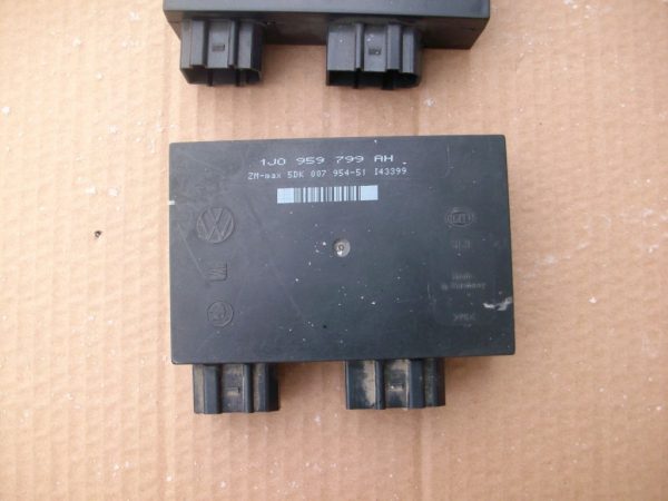 Calculator confort VW Seat Skoda 1J0959799AH - Dezmembrari Auto