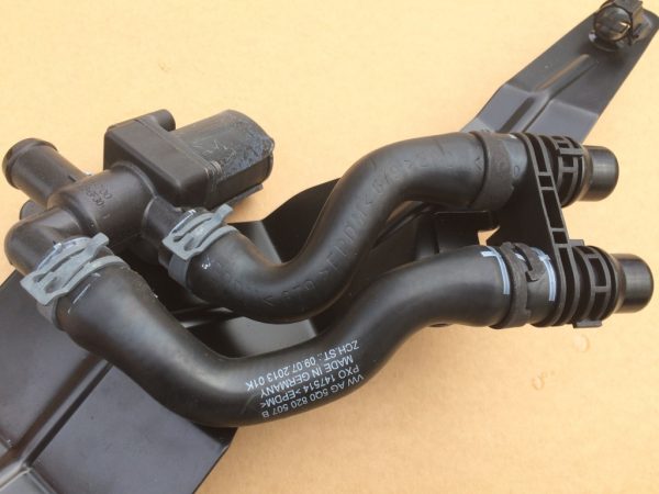 Furtun Audi A3 8V E-TRON 5Q0820507B 5Q0 820 507 B - Dezmembrari Auto