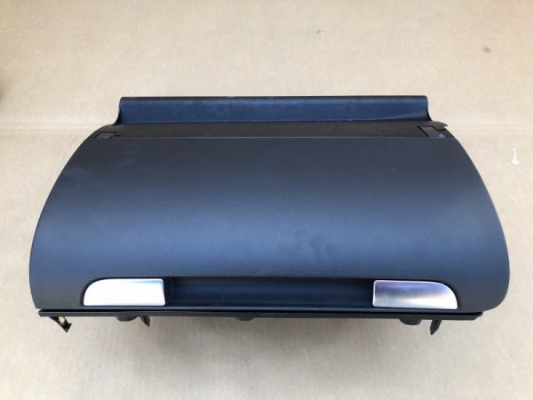 Torpedou Audi A3 8P s-line model cu magazie CD - Dezmembrari Auto