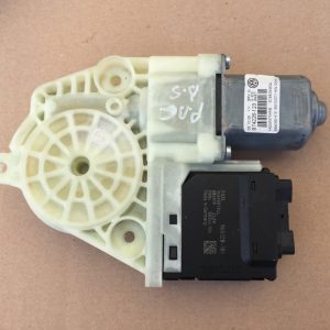 Motoras usa dreapta spate VW Passat B6 1K0959794L 1K0 959 794 L - Dezmembrari Auto