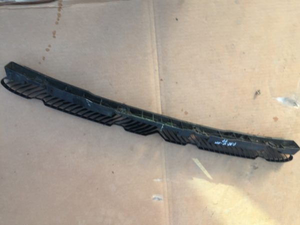 Suport central bara spate VW Passat B6 limuzina 3C5807863 3C5 807 863 - Dezmembrari Auto