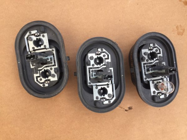 Soclu socluri becuri lampa spate dreapta VW Tiguan 5N 5N0945258C 5N0 945 258 C - Dezmembrari Auto