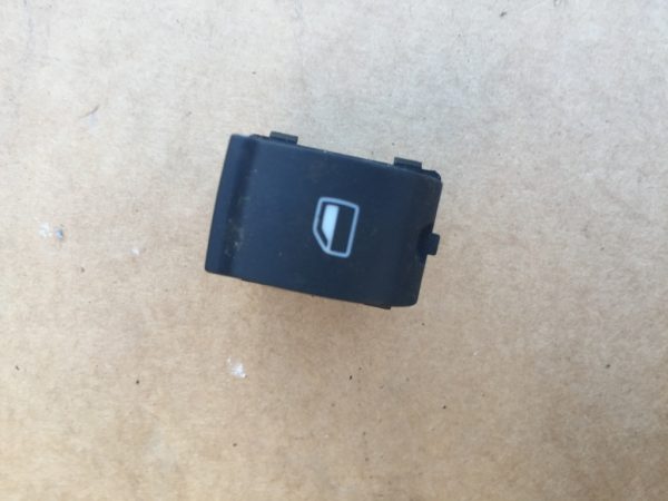 Buton geam electric dreapta fata Audi A4 B7 8E0959855 8E0 959 855 - Dezmembrari Auto