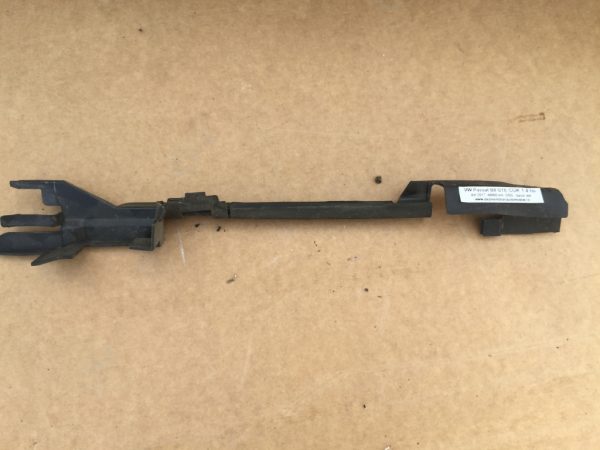Plastic trager VW Passat B8 5G0121332K 5G0 121 332 K - Dezmembrari Auto