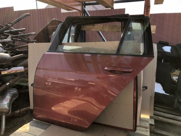 Usa stanga spate VW Golf 7 variant - Dezmembrari Auto