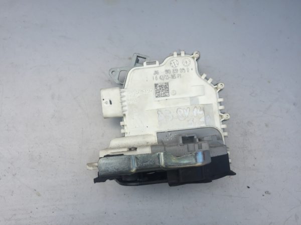 Broasca usa stanga spate Audi A3 8V 8K0839015D 8K0 839 015 D - Dezmembrari Auto