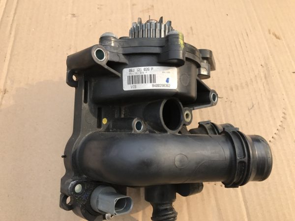 Pompa apa VW Passat CC 06J121026P 06J 121 026 P - Dezmembrari Auto