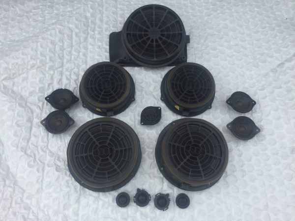 Set boxe subwoofer tweetere Bang&Olufsen Audi A4 B8 - Dezmembrari Auto