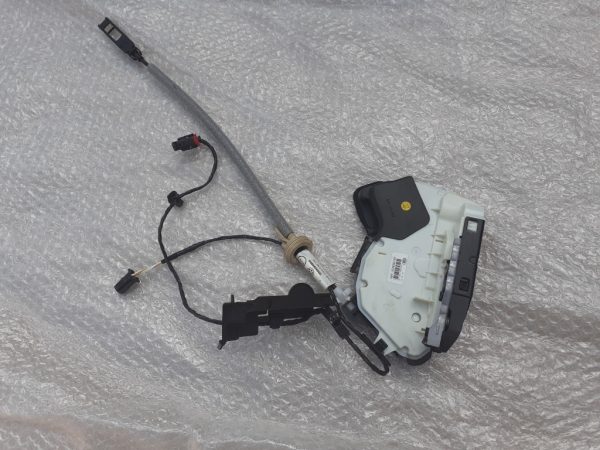 Broasca stanga spate VW Passat B8 2015 5E0839015A 5E0 839 015 A - Dezmembrari Auto