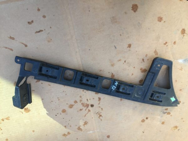Suport dreapta bara spate VW Passat B6 Limuzina 3C5807394 3C5 807 394 - Dezmembrari Auto