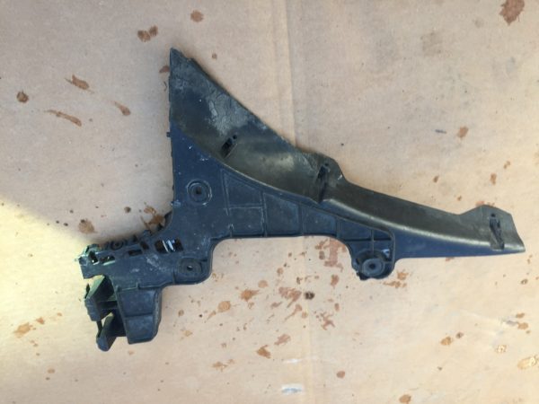 Suport stanga bara spate Audi A3 8P 8P3807377B 8P3 807 377 B - Dezmembrari Auto