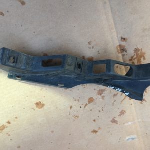Suport far stanga VW Passat B6 3C0807889 3C0 807 889 - Dezmembrari Auto