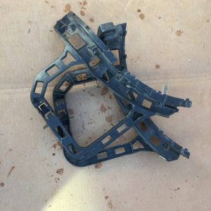 Suport stanga bara spate VW Passat B7 combi 3AF807377 3AF 807 377 - Dezmembrari Auto