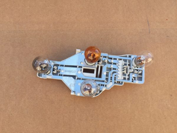 Soclu becuri lampa spate dreapta Skoda Octavia 2 combi 1Z9945258 1Z9 945 258 - Dezmembrari Auto