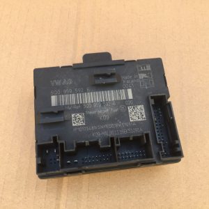 Modul confort usa dreapta fata VW Arteon 5Q0959592E 5Q0 959 592 E - Dezmembrari Auto