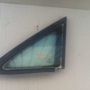 Geam caroserie stanga spate VW Touran 2005 - Dezmembrari Auto