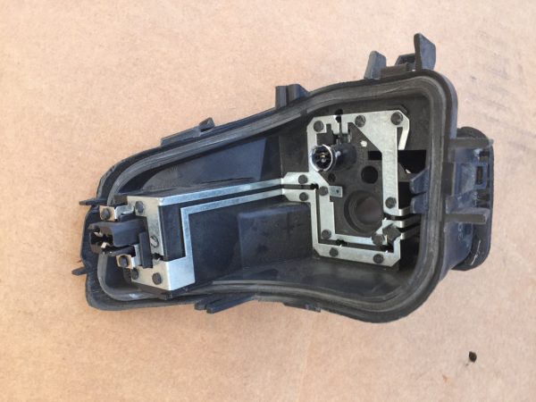 Soclu becuri lampa spate stanga VW Golf 6 hatchback 5K0945257 5K0 945 257 - Dezmembrari Auto