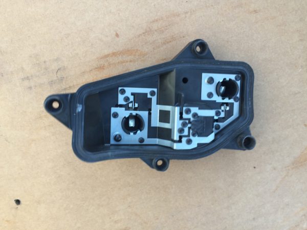Soclu becuri lampa spate dreapta VW Touran 2012 - Dezmembrari Auto
