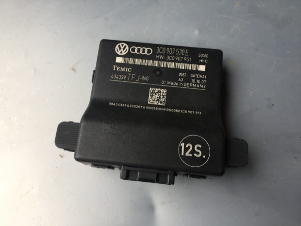Modul Cangateway VW Passat B6 2006 3C0907530E 3C0 907 530 E - Dezmembrari Auto