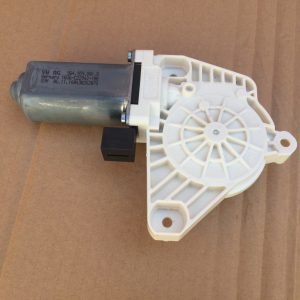 Motoras macara geam stanga fata VW Arteon Passat B8 5Q4959801B 5Q4 959 801 B - Dezmembrari Auto
