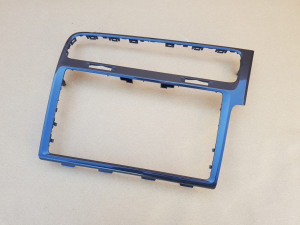 Rama display black piano VW Golf 7 5G2819743G 5G2 819 743 G volan dreapta - Dezmembrari Auto