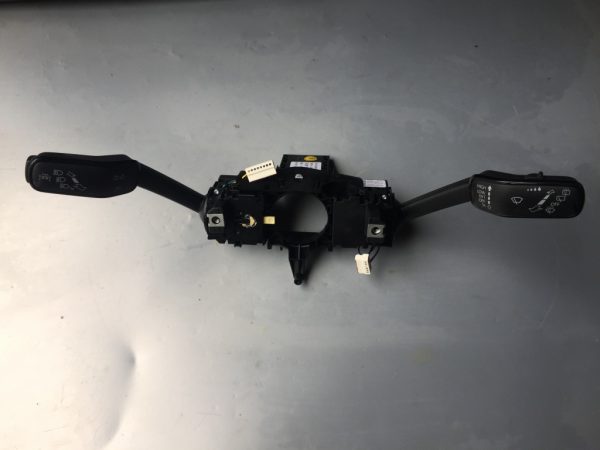 Maneta semnalizare si stergatoare VW Golf 7 5Q0953507DD 5Q0 953 507 DD - Dezmembrari Auto