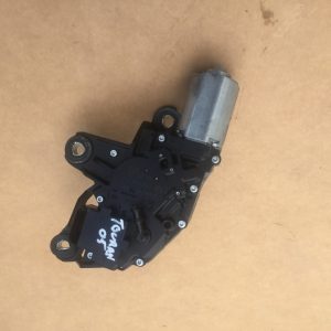 Motoras stergator luneta VW Touran 1T0 955 711 1T0955711 - Dezmembrari Auto
