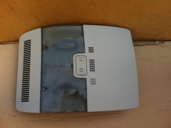 Plafoniera spate Audi A3 8P 8P0947135D - Dezmembrari Auto