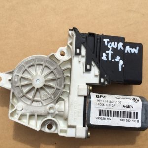 Motoras cu releu usa stanga spate VW Touran 1K0959703B 1K0 959 703 B - Dezmembrari Auto
