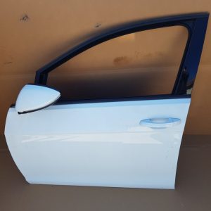 Usa stanga fata VW Golf 7 cod culoare lc9a - Dezmembrari Auto