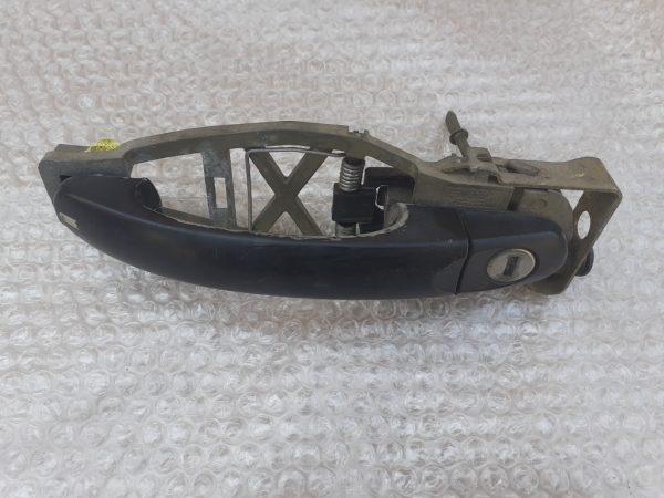 Maner usa stanga fata VW Touran 2003 - Dezmembrari Auto