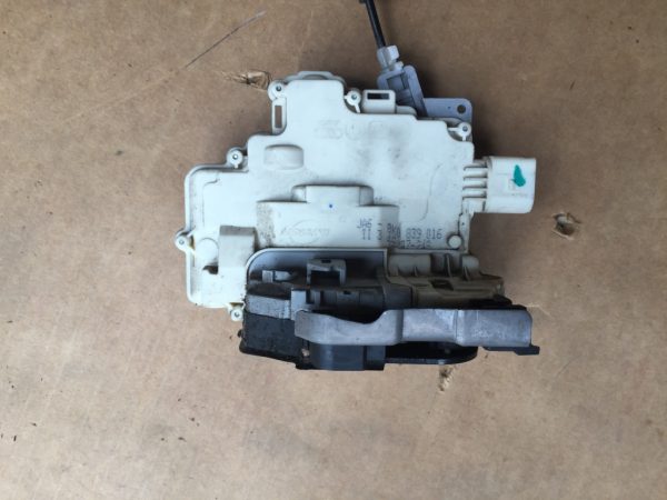 Broasca usa dreapta spate Audi A4 B8 2009 limuzina 8K0839016 8K0 839 016 - Dezmembrari Auto