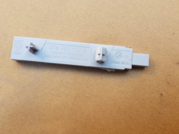 Antena keyless entry VW Golf 7 5K0962132B 5K0 962 132 B - Dezmembrari Auto