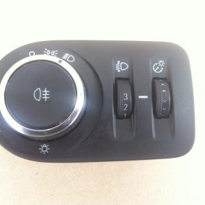 Bloc lumini Opel Corsa D 13310330 - Dezmembrari Auto