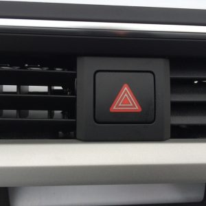 Buton avarie Audi A4 8W B9 din 2016 8W0941509A 8W0 941 509 A - Dezmembrari Auto