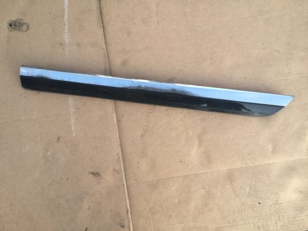 Bandou cromat usa stanga spate VW Passat B8 3G0854949D 3G0 854 949 D - Dezmembrari Auto